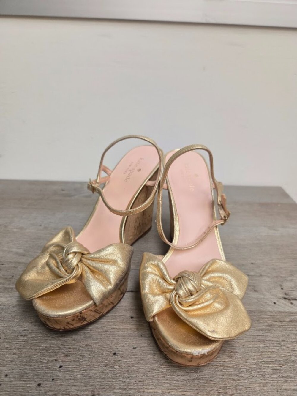 Kate Spade Janae Gold Metallic Wedge Heels 8